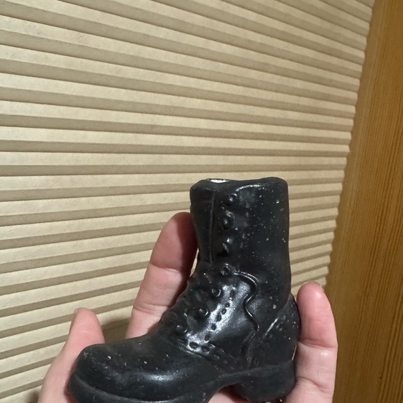 Decorative Ceramic Collectible boot - Picture 2 of 4
